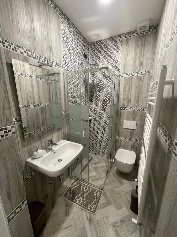 Holiday Rooms Rho Esterno foto